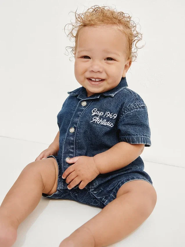 Baby-denim-heldrakt i ett stykke med Gap Logo