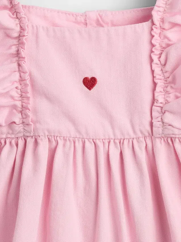 Baby-denimkjole med hjerte