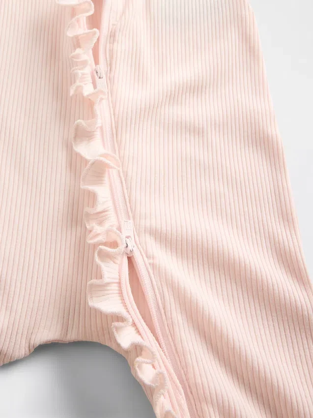 Baby First Favorites Tiny Rib-heldrakt med føtter
