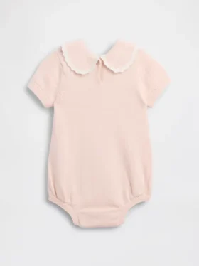 Baby-genser med brodert krage