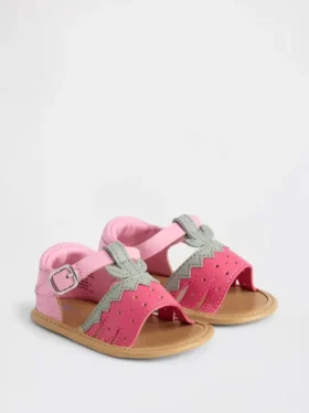 Baby-jordbærsandaler
