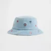 Baby og Småbarn: Brodert denim-bøttehatt