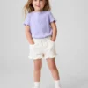 Baby og Småbarn denimshorts med volanger og trekk-på-design