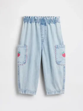 Baby og Småbarn-Jeans med jordbærmotiv, barrel-modell og cargo-lommer