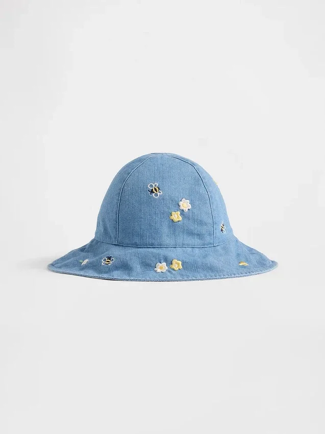 Baby-solhatt i brodert denim