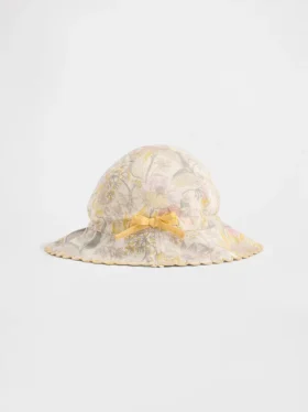 Baby-solhatt med blomstermønster