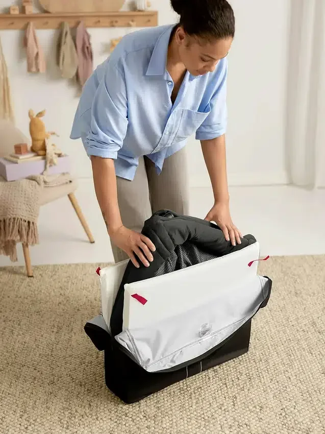 Babybjörn reiseseng Light og laken-pakke