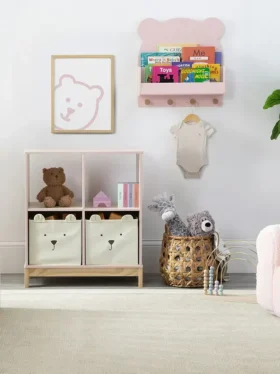 babyGap Brannan Bear vegghylle med 4 kroker