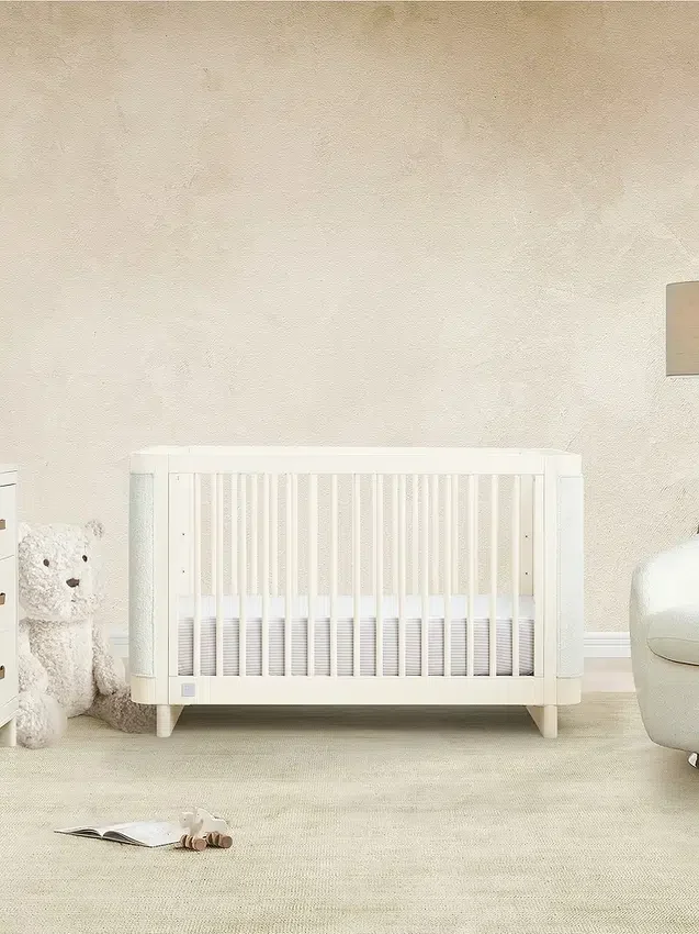 babyGap Callie 4-i-1 polstret barneseng