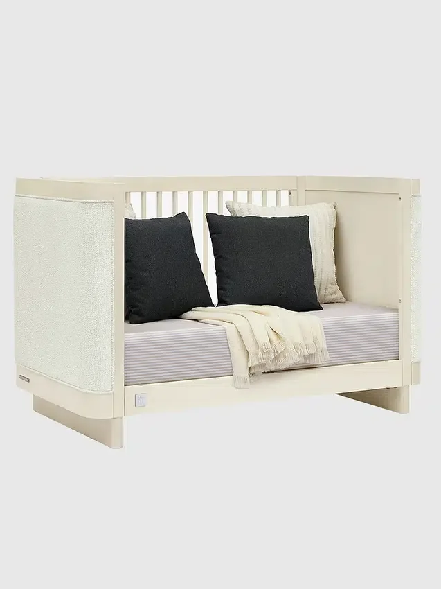 babyGap Callie 4-i-1 polstret barneseng