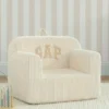 babyGap ribbet velour-skumstol med logo