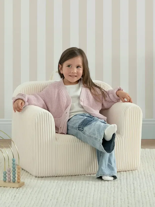 babyGap ribbet velour-skumstol med logo
