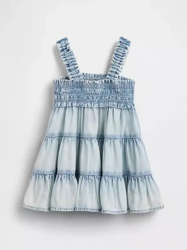 Babykjole i denim med lag på lag