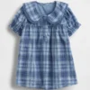 Babykjole med krage i rutemønster