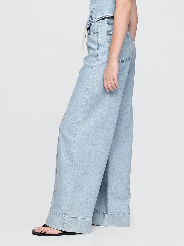 Baggy-bukser i ultramyk denim med middels høy midje