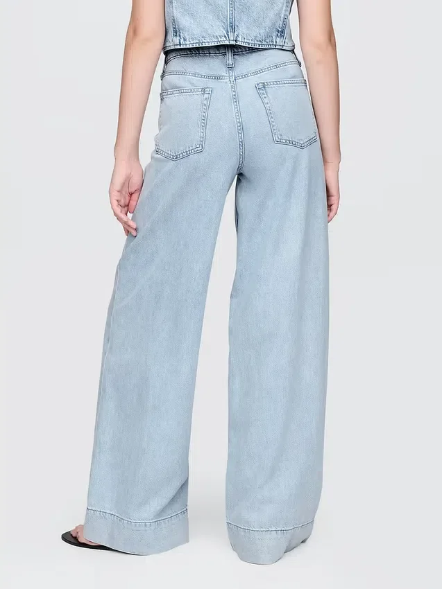 Baggy-bukser i ultramyk denim med middels høy midje