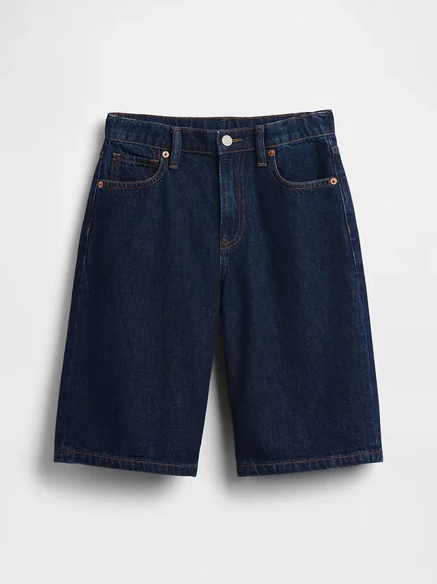 Baggy denim shorts for barn