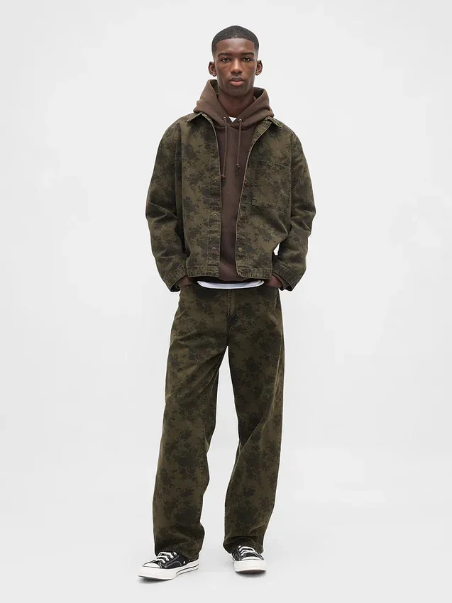Baggy-Jeans i blomstret kanvas