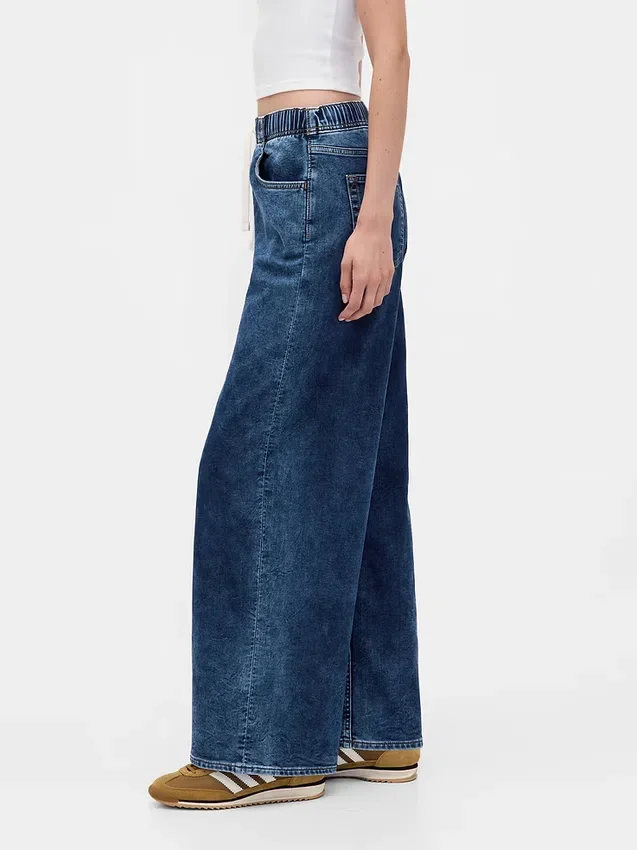 Baggy-Jeans i strikket denim med middels høy midje