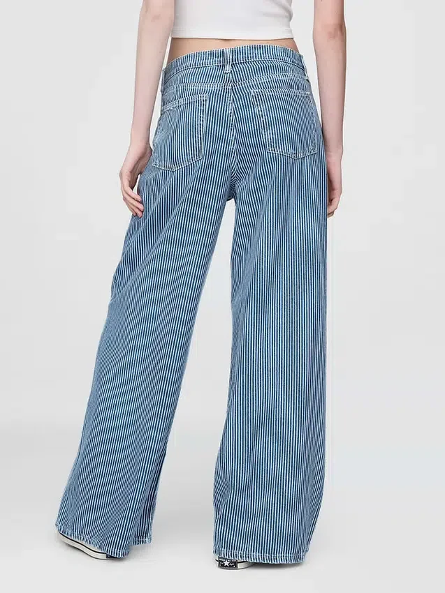 Baggy-Jeans i ultramyk denim med striper og middels høy midje