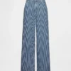 Baggy-Jeans i ultramyk denim med striper og middels høy midje