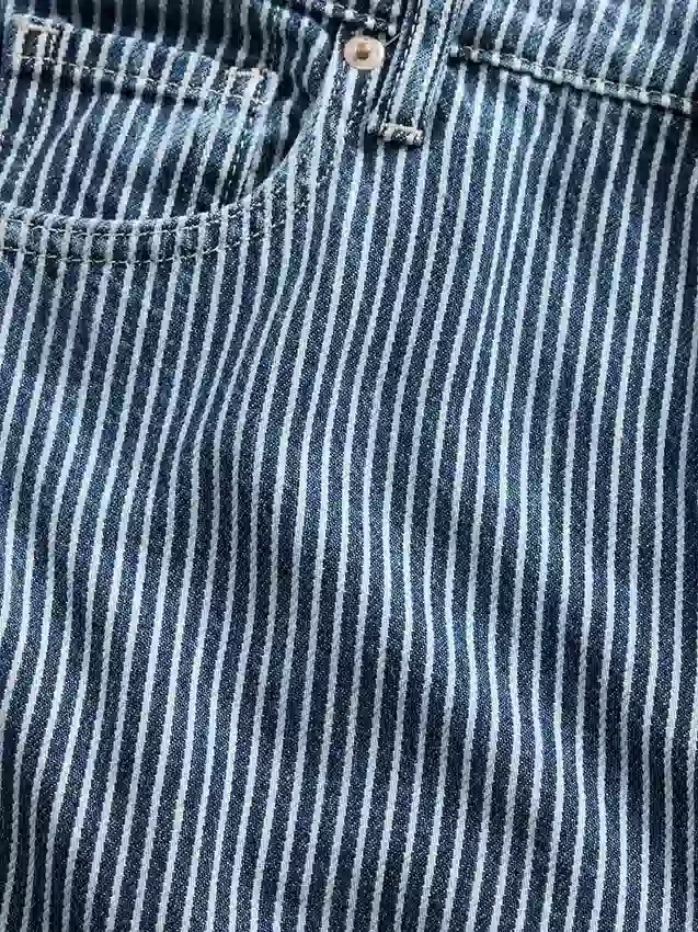 Baggy-Jeans i ultramyk denim med striper og middels høy midje