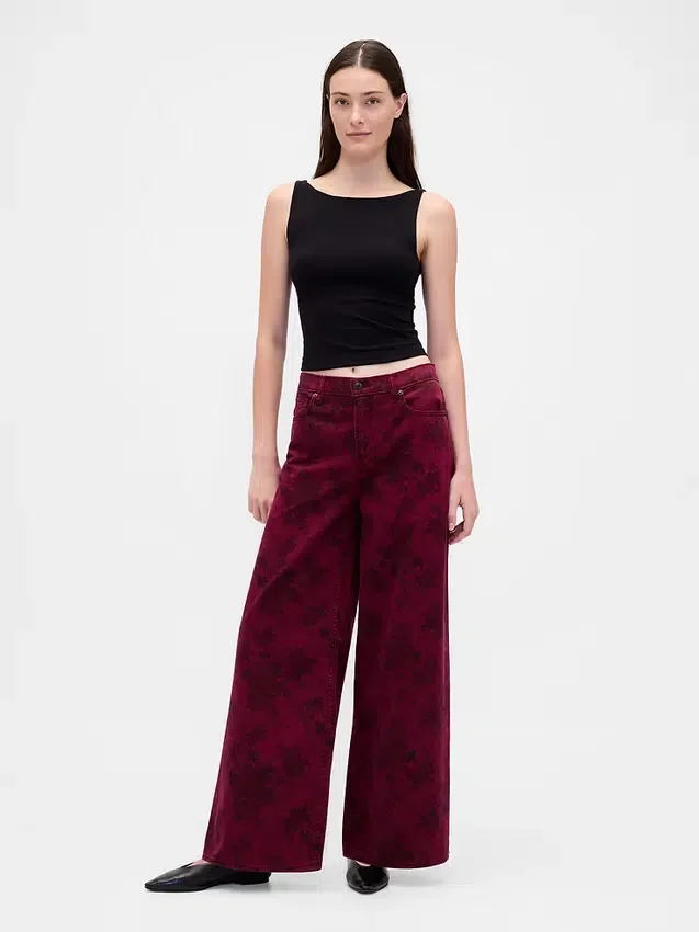Baggy-Jeans med blomstermønster og middels høy midje