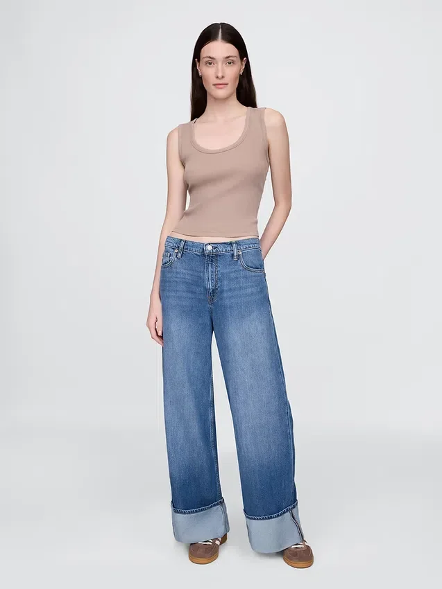 Baggy-jeans med middels høy midje og mansjetter