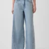 Baggy-jeans med midjehøyde og belte