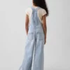 Baggy-overalls for barn