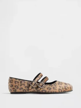 Ballerinasko med to stropper i leopardmønster