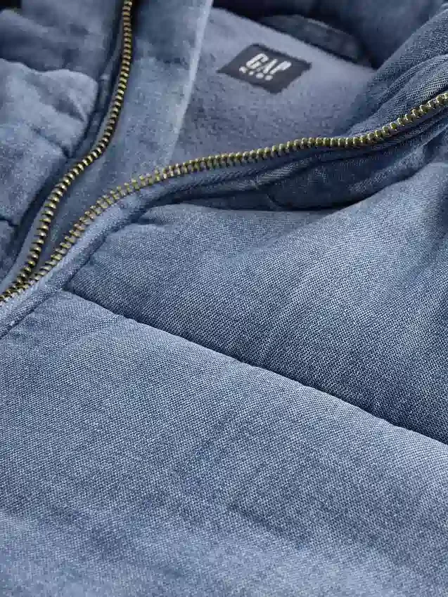 Barnas myk, vattert denimjakke med fleecefôr