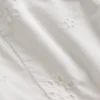 Barnedress med hullmønster