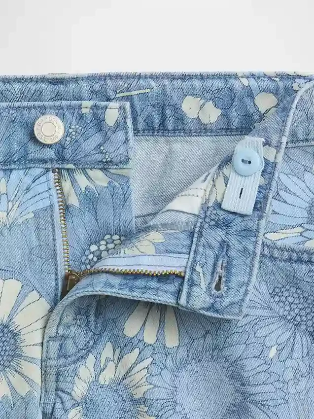 Barneshorts i denim med lav midje og blomstermønster