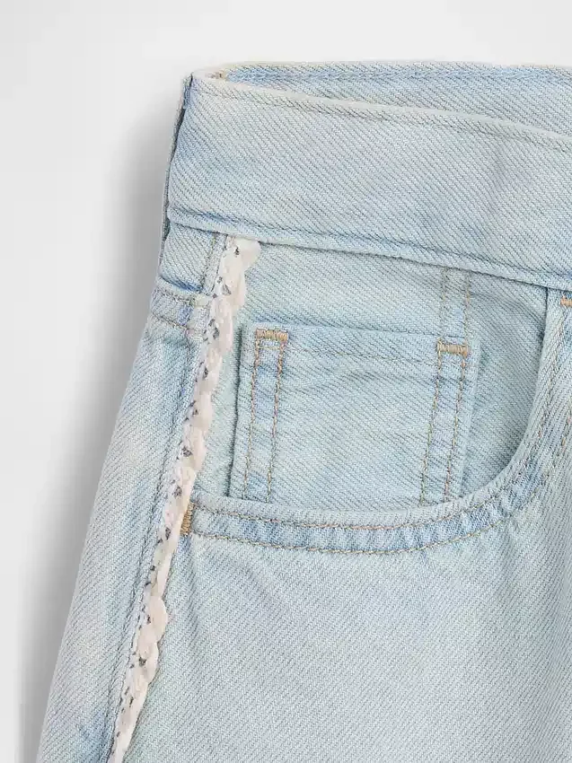 Barneshorts i denim med lav midje og lang passform