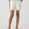 Barneshorts i lin og bomull med blonder
