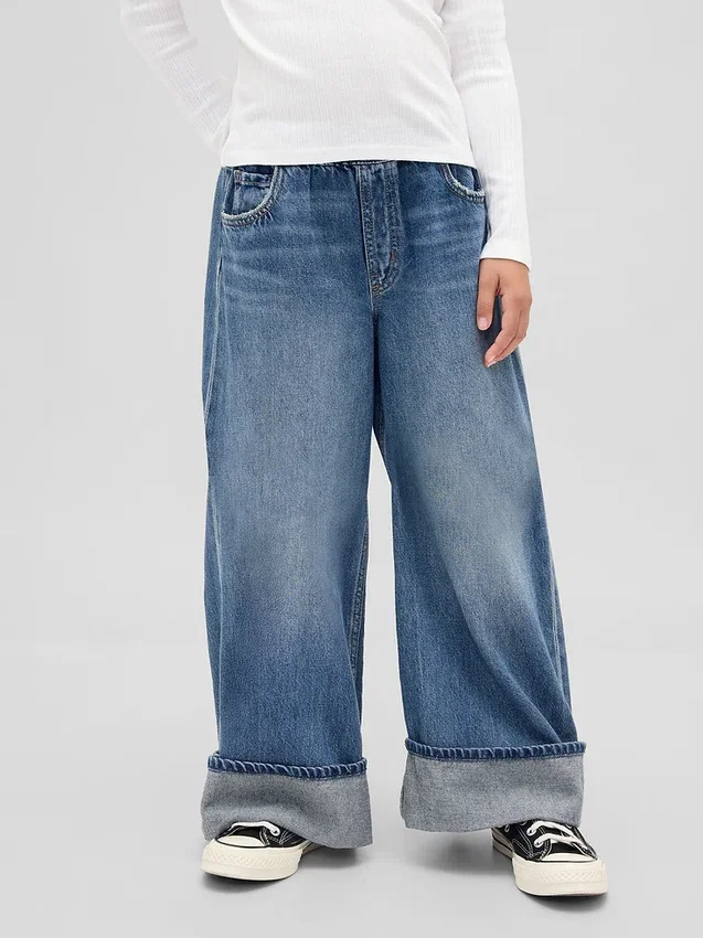 Barnesjeans med lav midje, vid ben og løs passform