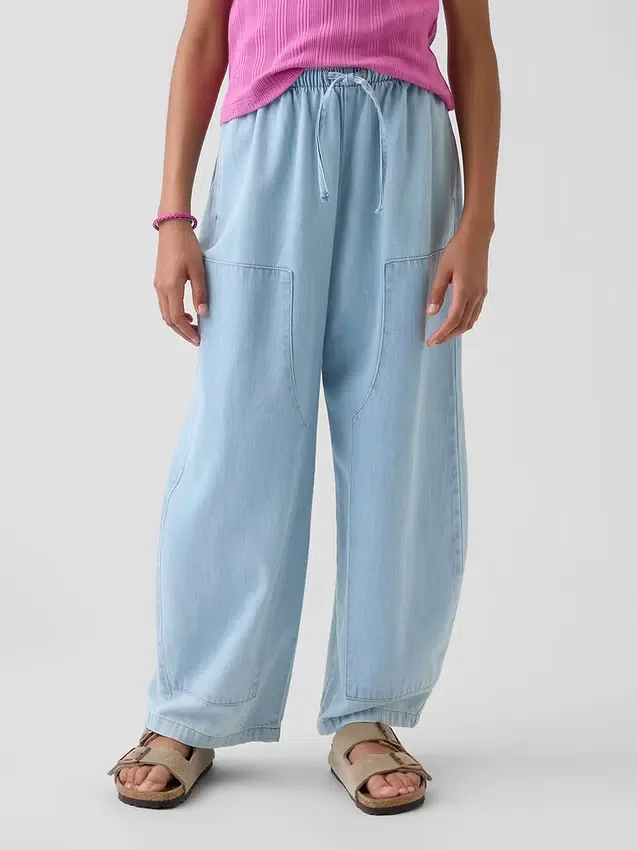 Barnjeans med høy midje og avslappet passform
