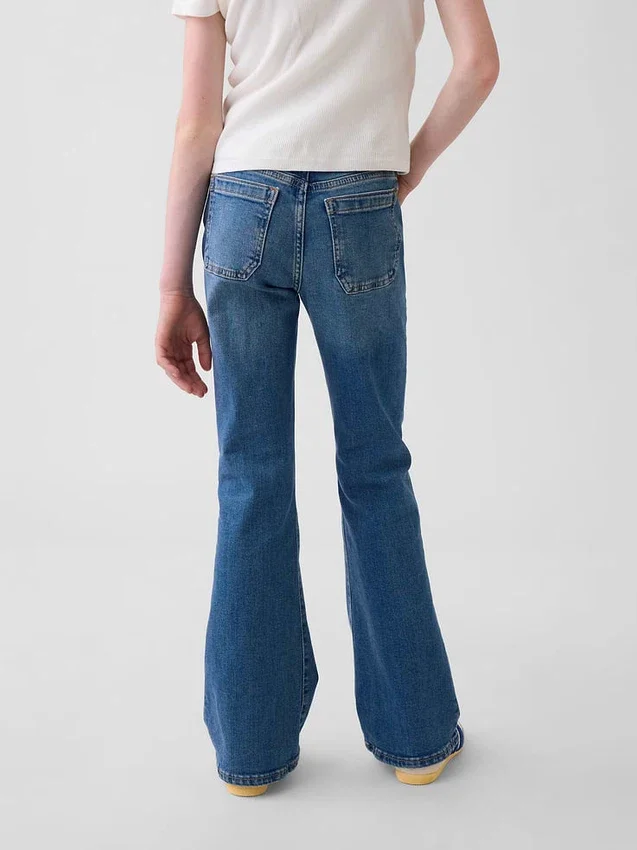 Barnjeans med høy midje og utvidet ben i 70-tallsstil