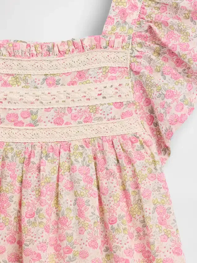 Blomsterkjole med flagrende ermer til Baby og Småbarn