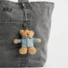 Brannan Bear-bagcharm i denimjakke-stil