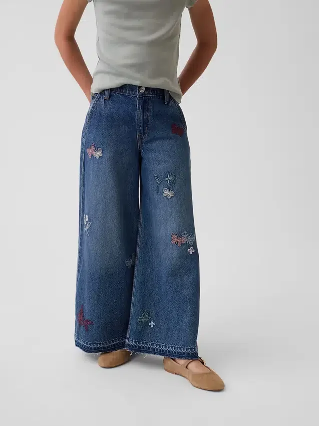 Børnejeans med lav midje, broderte og baggy