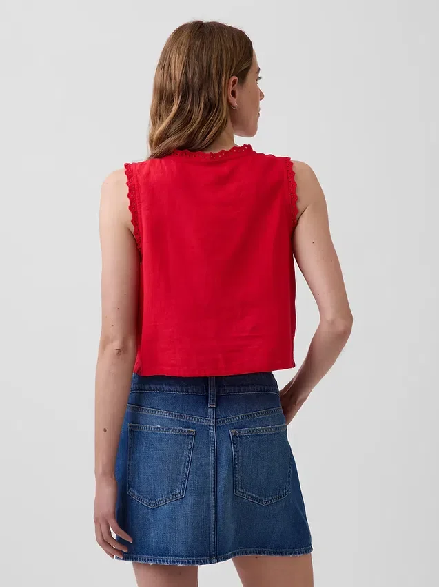Broderte, korte topper i linblanding
