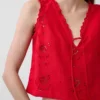 Broderte, korte topper i linblanding