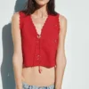 Broderte, korte topper i linblanding