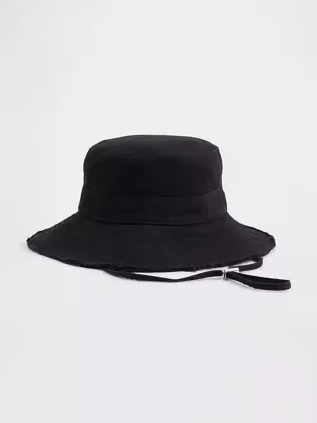 Bucket-hatt med frynser