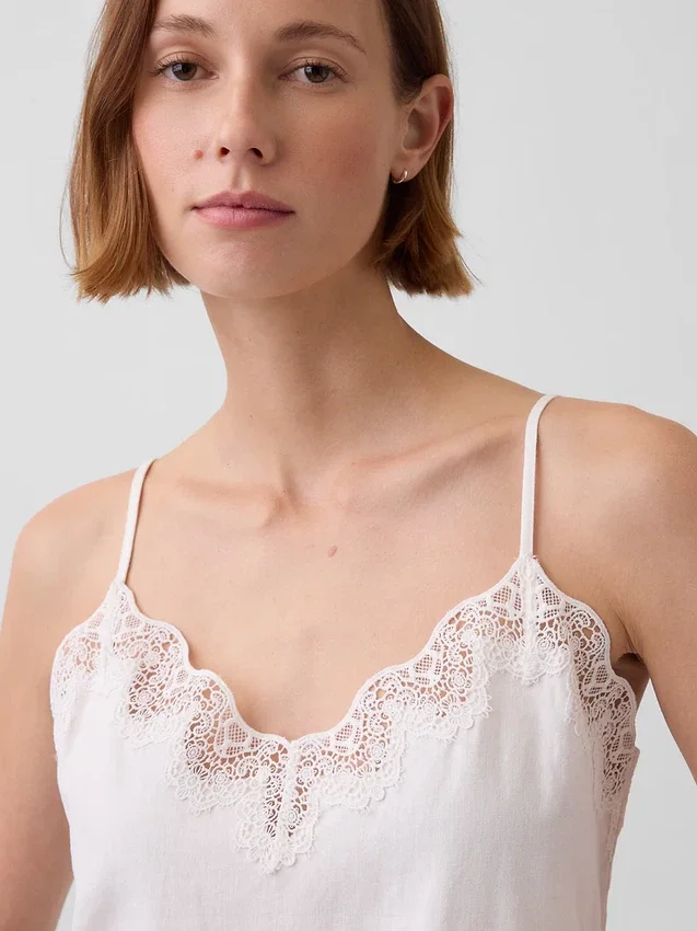 Cami-top i linblanding med blonder