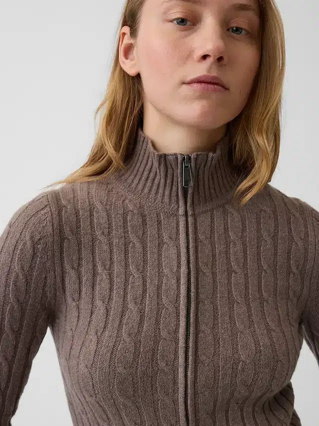 CashSoft kort cardigan med glidelås i kabelstrikk