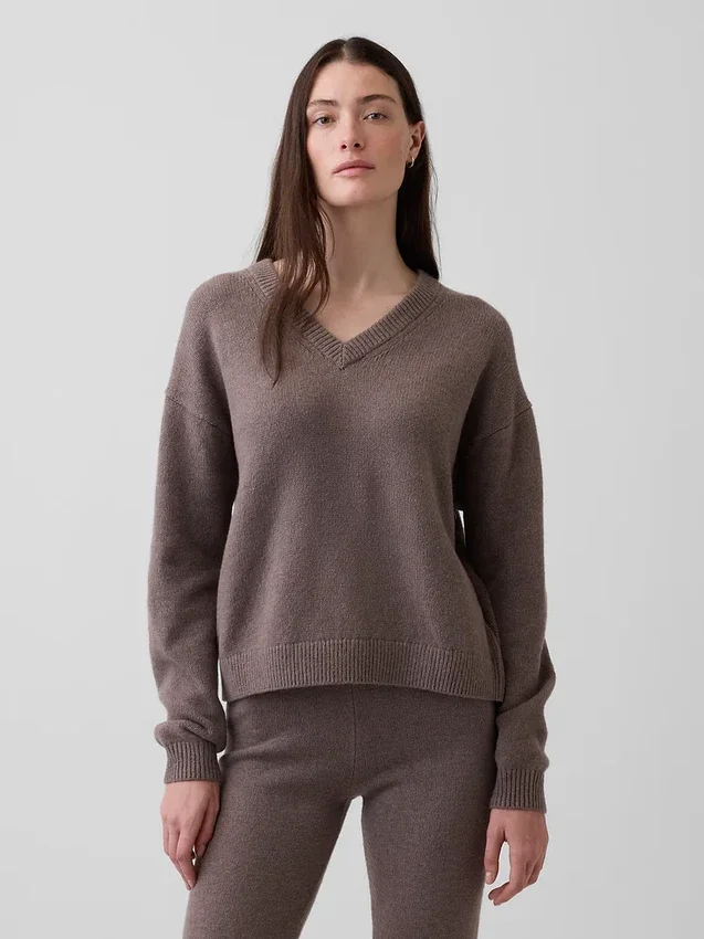 CashSoft oversized genser med V-hals
