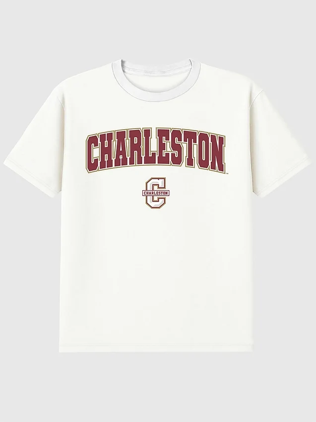 College of Charleston Arch Logo som sekundær grafikk på T-skjorte